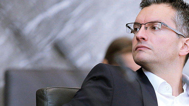 BojanPožar tweet media