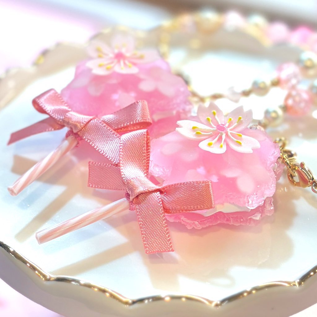 ひいこ tweet media