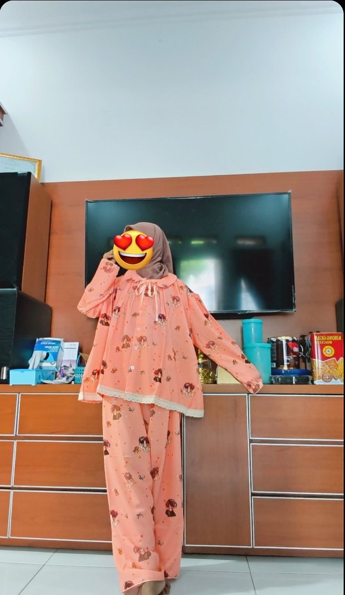 Ayy / 阿雅娜 tweet media