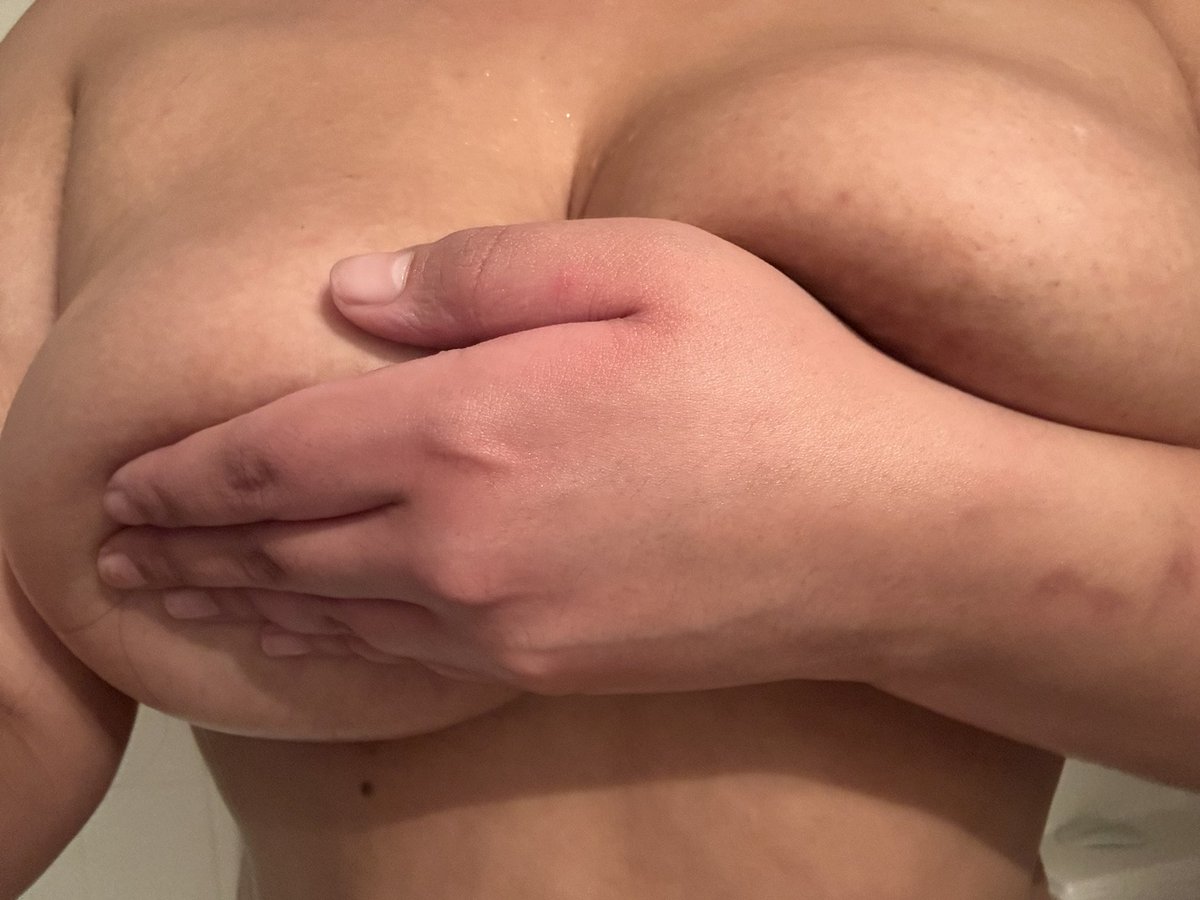 xoxonlyfans tweet media