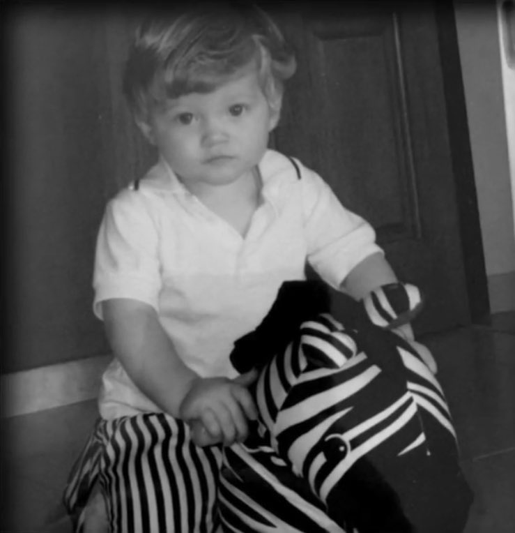 𝓶𝓲𝓷𝓷𝓲𝓮 🐣🐺🏍️ tweet media