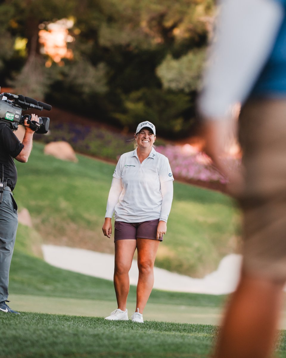 LPGA's tweet photo. #CheersToTheChamp 🍾 Lauren Coughlin has punched her ticket to the 2027/28 @HiltonGrandVac Tournament of Champions https://t.co/kd0azAruzV