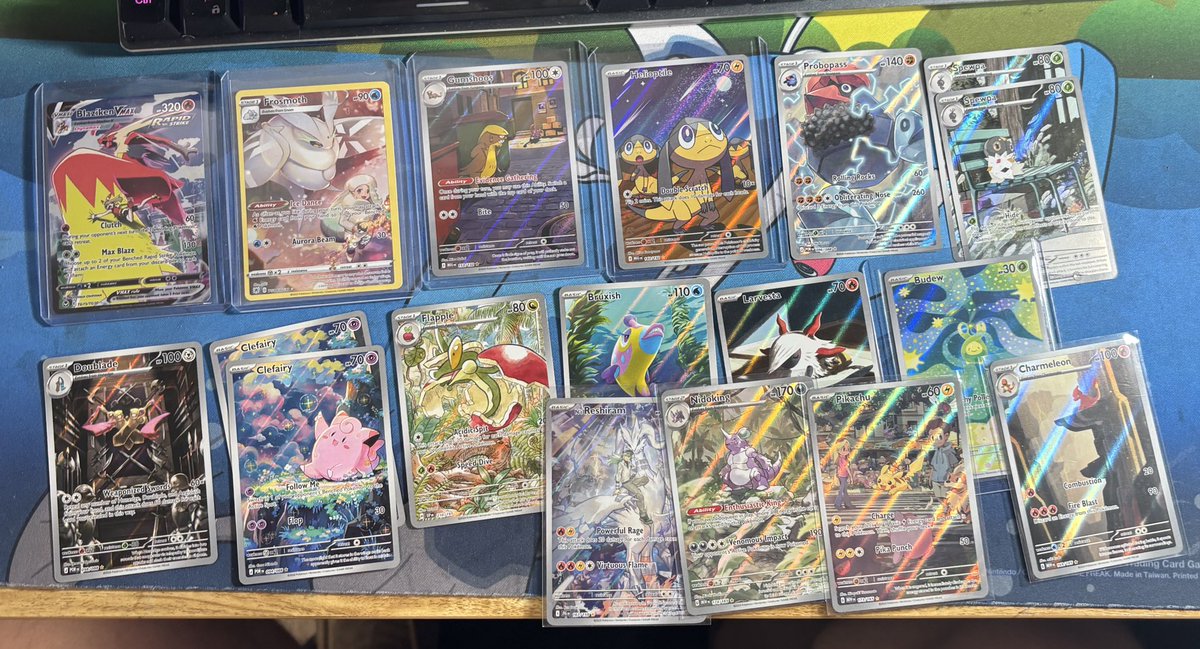 SoKRISPY326 tweet media