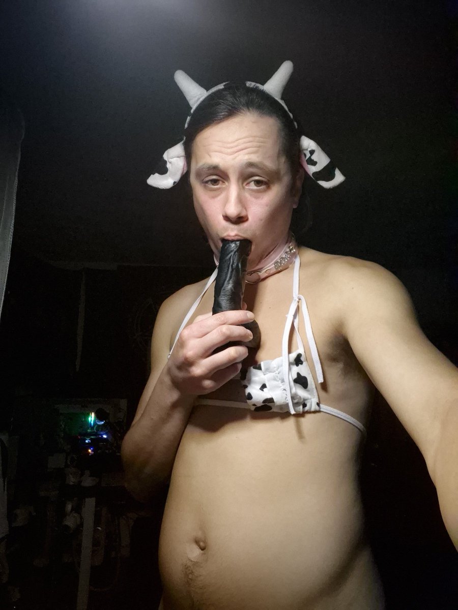 Sissy Gabriel love to suck, they are another exposed sissy on exposedsissy.org

View his exposure page at exposedsissy.org/sissy-gabriel/

#ExposedSissy #SissyExposure