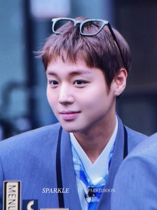 V🐈‍⬛ tweet media