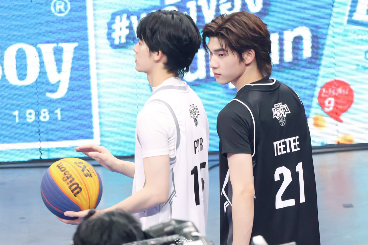 nongred🫕* tweet media