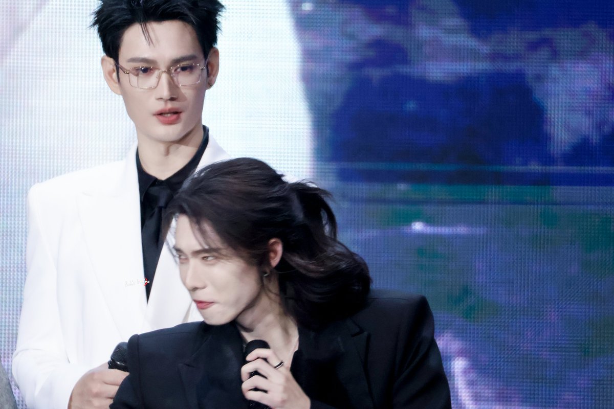 bmybae🌙 tweet media