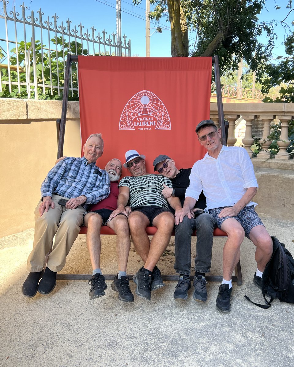 Everything To Sea tweet media