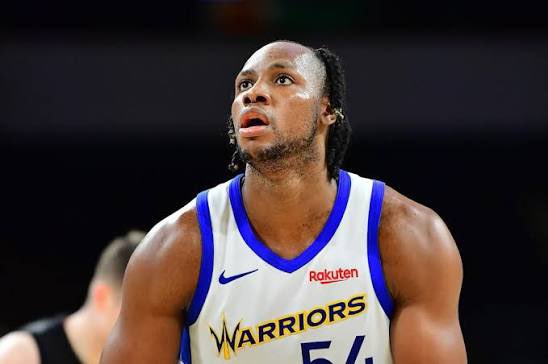 Warriors Lead tweet media