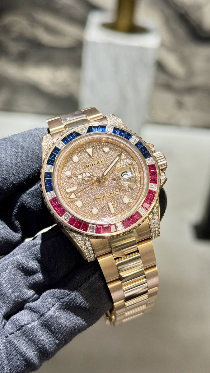 _Glint_'s tweet image. ROLEX
GMTマスターII

116758SARUの黄金の輝きか、126755SARUの洗練されたローズか。

どちらの「SARU」も、一目でそれと分かる圧倒的な個性を放ちます。

人と被ることのない、唯一無二の輝きをぜひ店頭でご体感ください。

#ROLEX
#GMTMASTERII
#ロレックス
#126755SARU
#116758SARU
