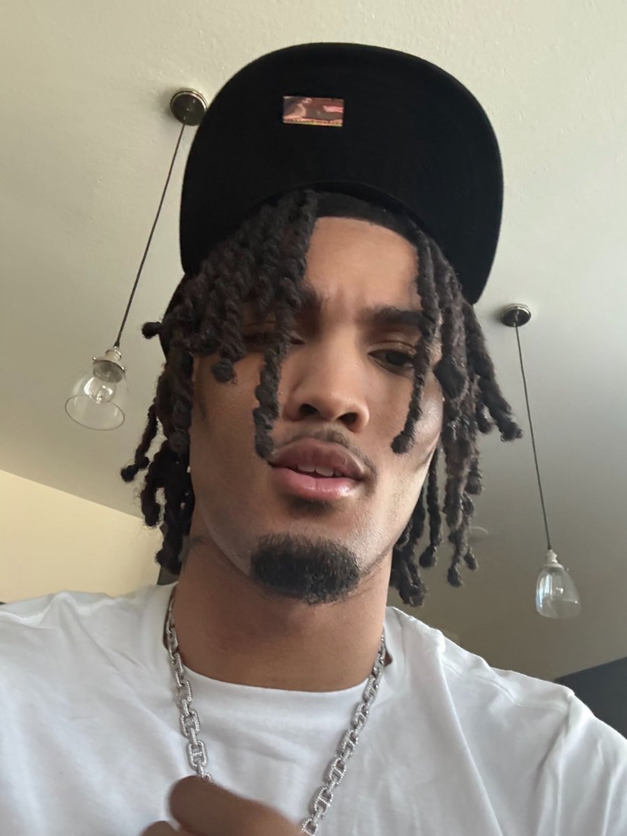 jamil⭐️ tweet media