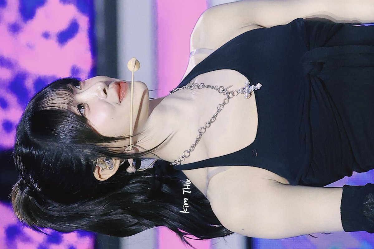 ౨ৎ renee tweet media