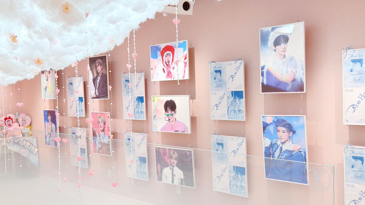 MeromeroCafe tweet media