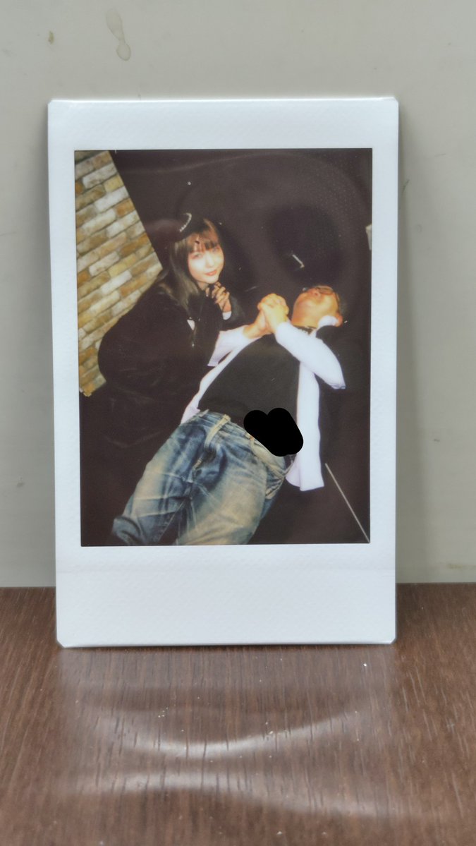 ひろりン tweet media