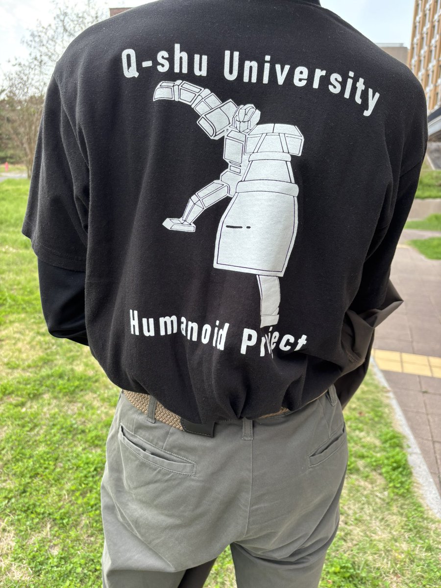 quhp_rejoicing's tweet photo. 今日の工房見学会集合場所です！
この画像を目印に来てください！！
サークルTシャツもこちらの黒のものを着用しています↓ https://t.co/KUUIGV8lVB
