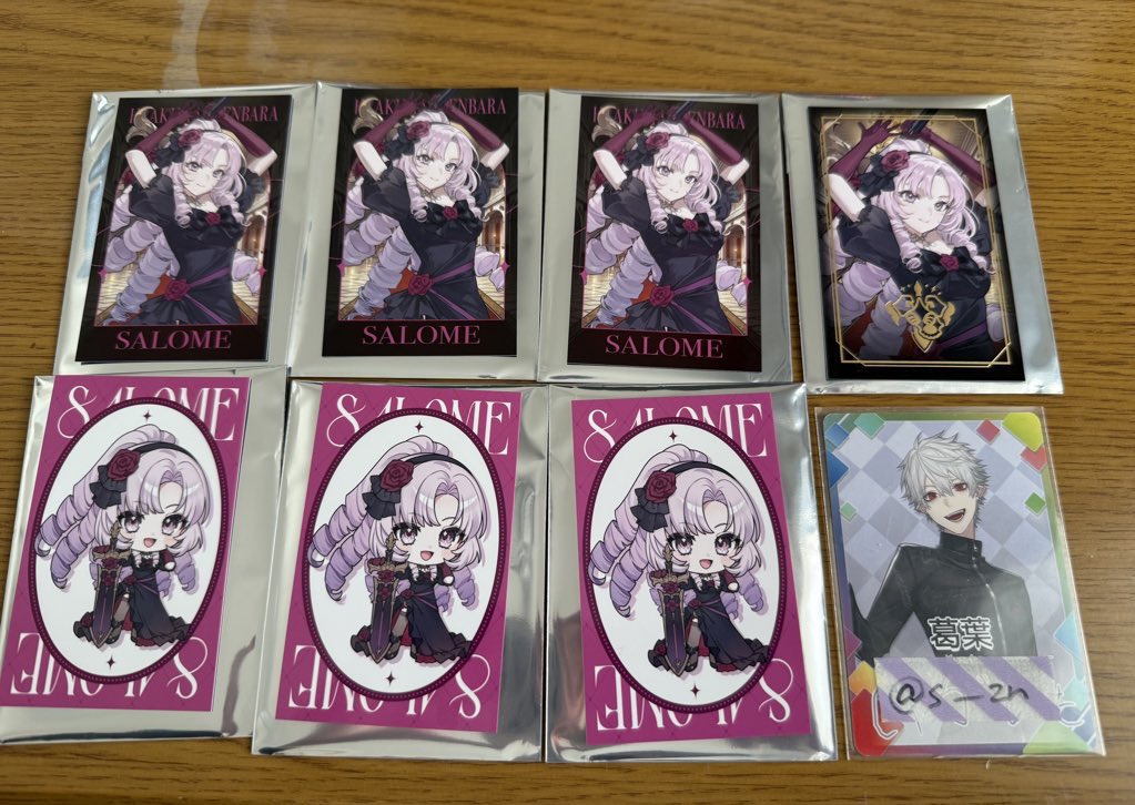 s____zn's tweet photo. 【交換】にじさんじ Goddess Mode ランダムフォト風カード チェキ すこらび

譲 : 1.2枚目

求 : 3枚目(💖＞💘＞💕1)、画像の方異種、IDカードの方

郵送希望
お気軽にお声掛けください🌸 https://t.co/uEQtR9ARId