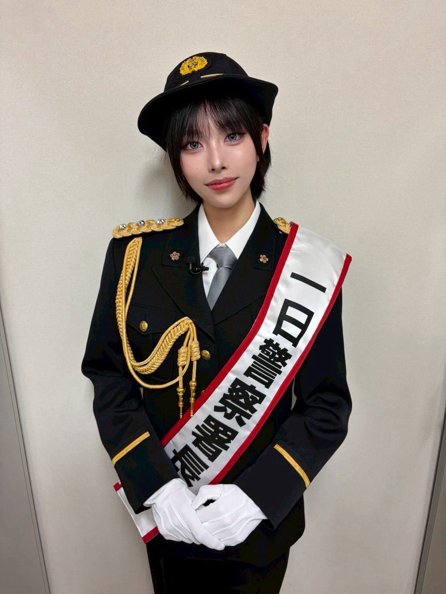 市村 涼風 from L.U.R.E tweet media