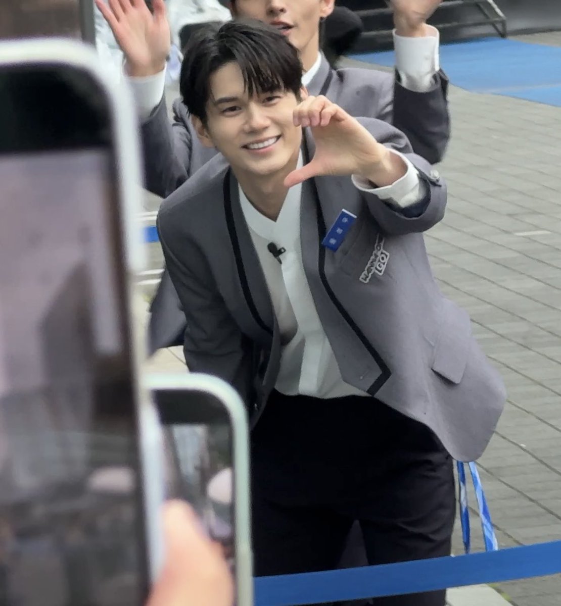 봄바람 tweet media