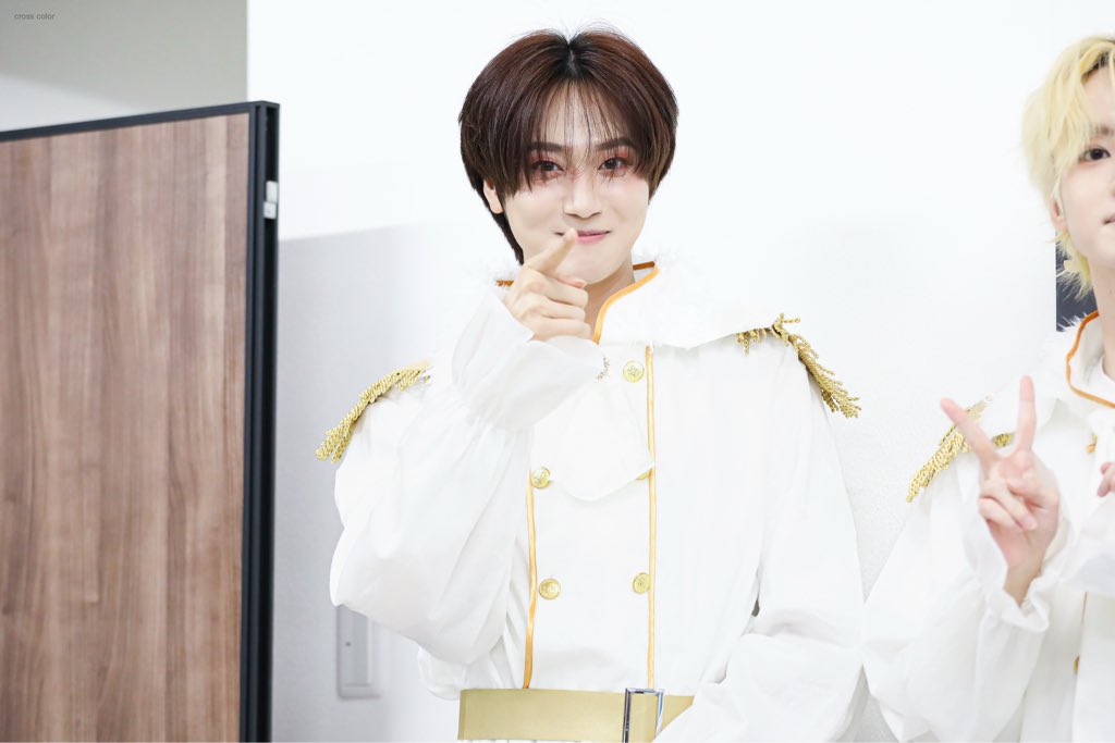 cross_color_'s tweet photo. 260326 photo time

#에뮤엘 #원철 #MUL #WONCHEOL #ウォンチョル
@Onefe112 @MULOFFICIAL2 @MUL_OfficialX https://t.co/wFTRWPaJKj