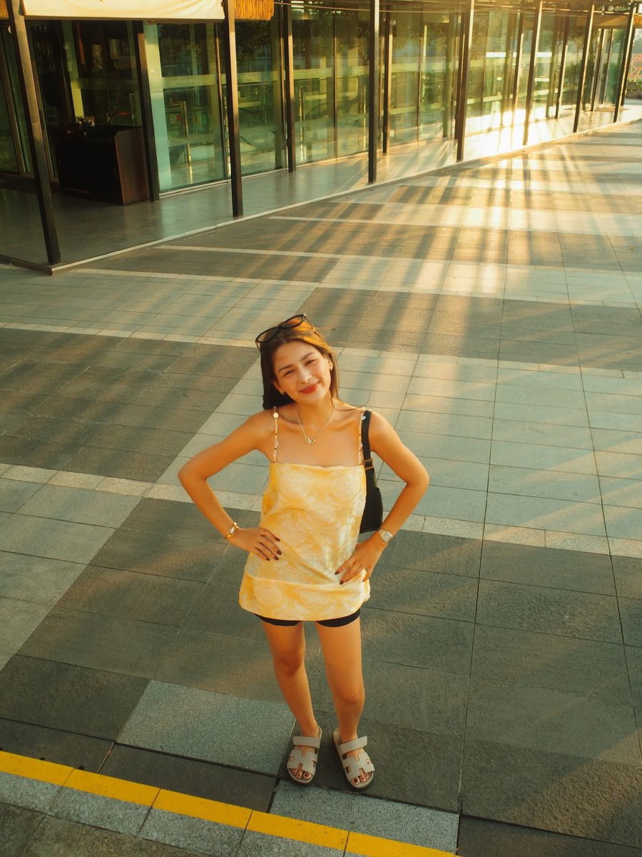 AzRalphOFC's tweet photo. Our little miss sunshine 🤗

AZ dropped some 🇻🇳 pics! 💛 https://t.co/OuIv3qs3az