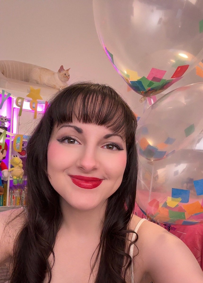 CaptainJen_E tweet media