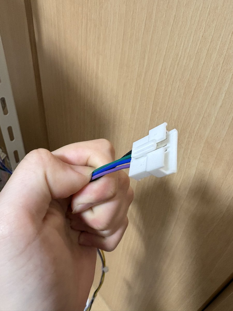 カルピス tweet media