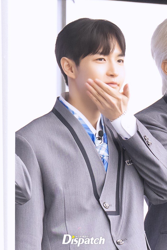 meehwan🤎 tweet media