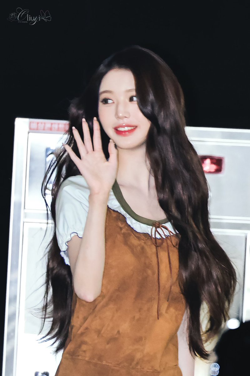 Oliuyi🍒 tweet media