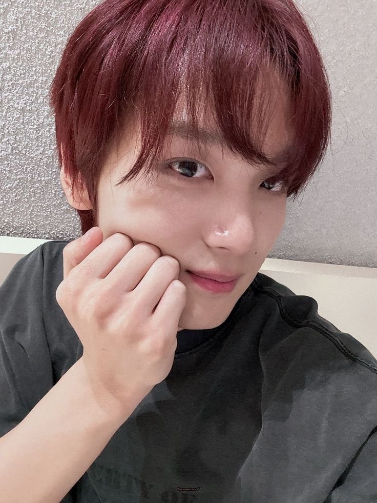 leehaechhan_'s tweet photo. aku di pakcaaaa~~~ https://t.co/2YggOHYI5H