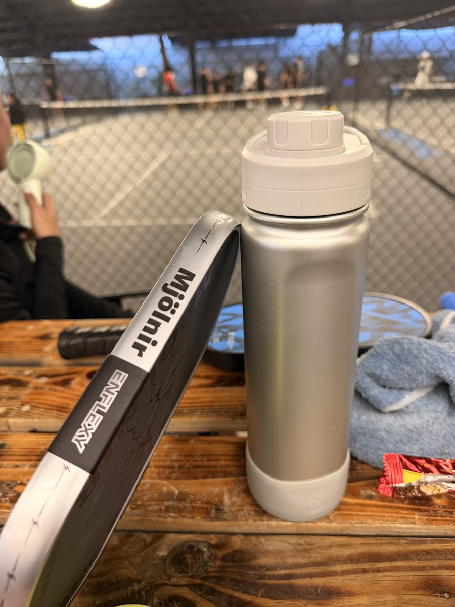 raymartrmro's tweet photo. hehe nawala agad flask ko 🥲 https://t.co/pGyV9Zd7QD