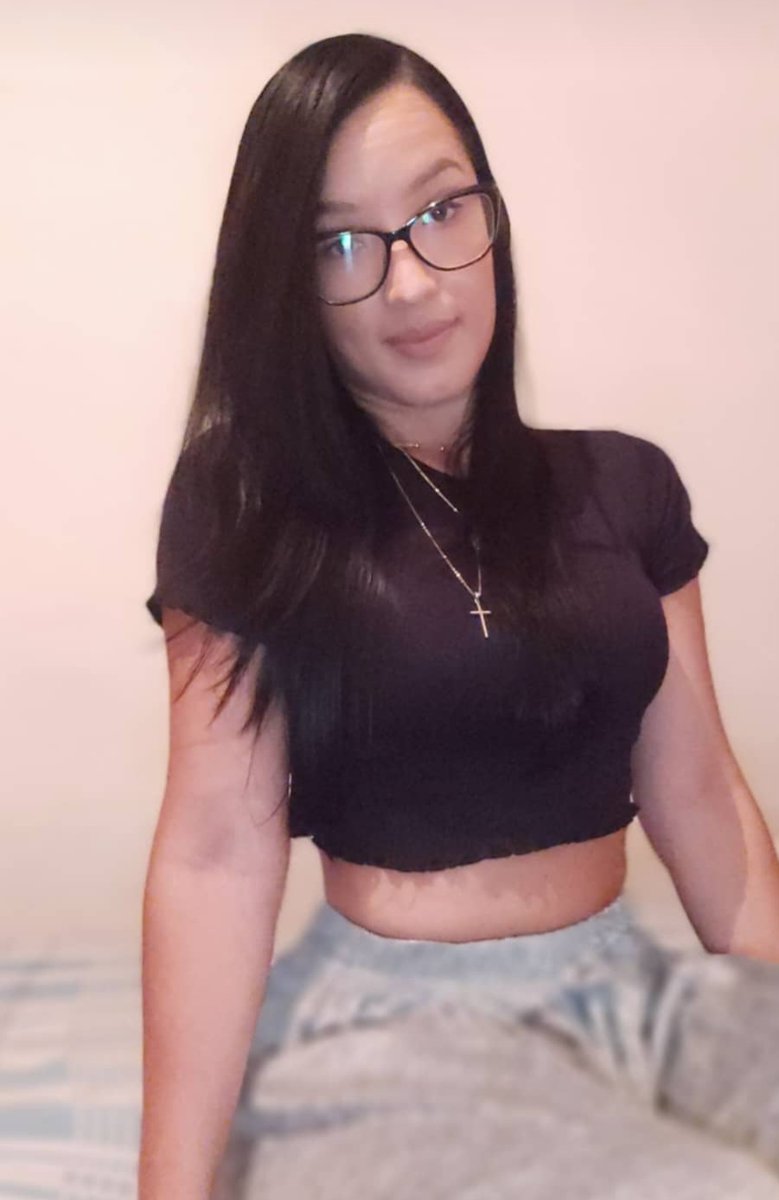 Carlosmart0328's tweet photo. Una flaquita con nalgas riquísimas yesimar perez https://t.co/F6DhPKPmZ0