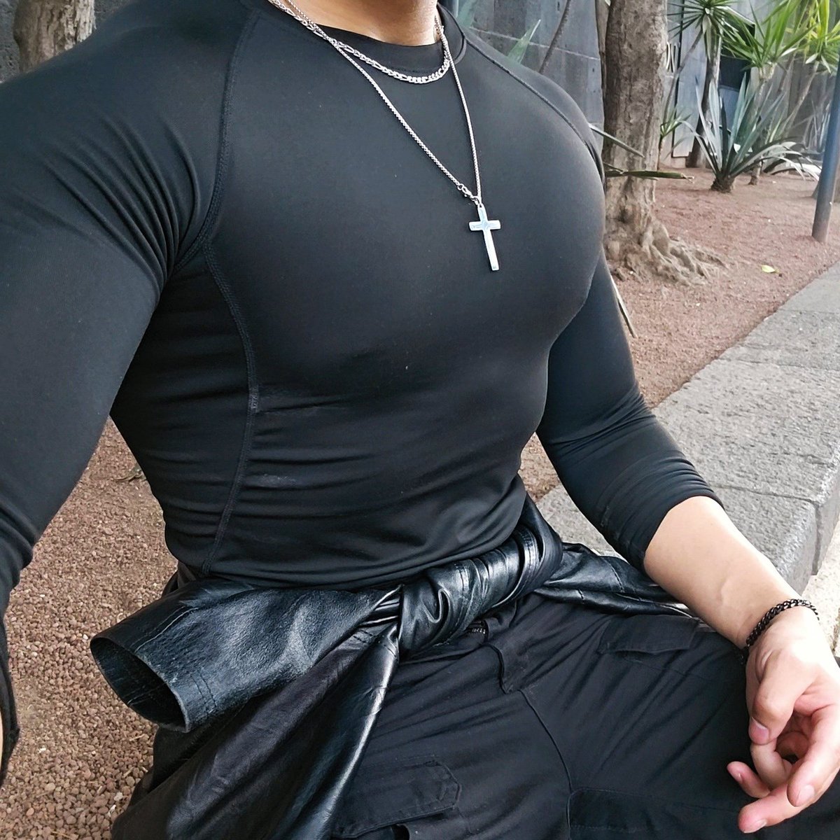 Paper 🦇🐦⬛ tweet media