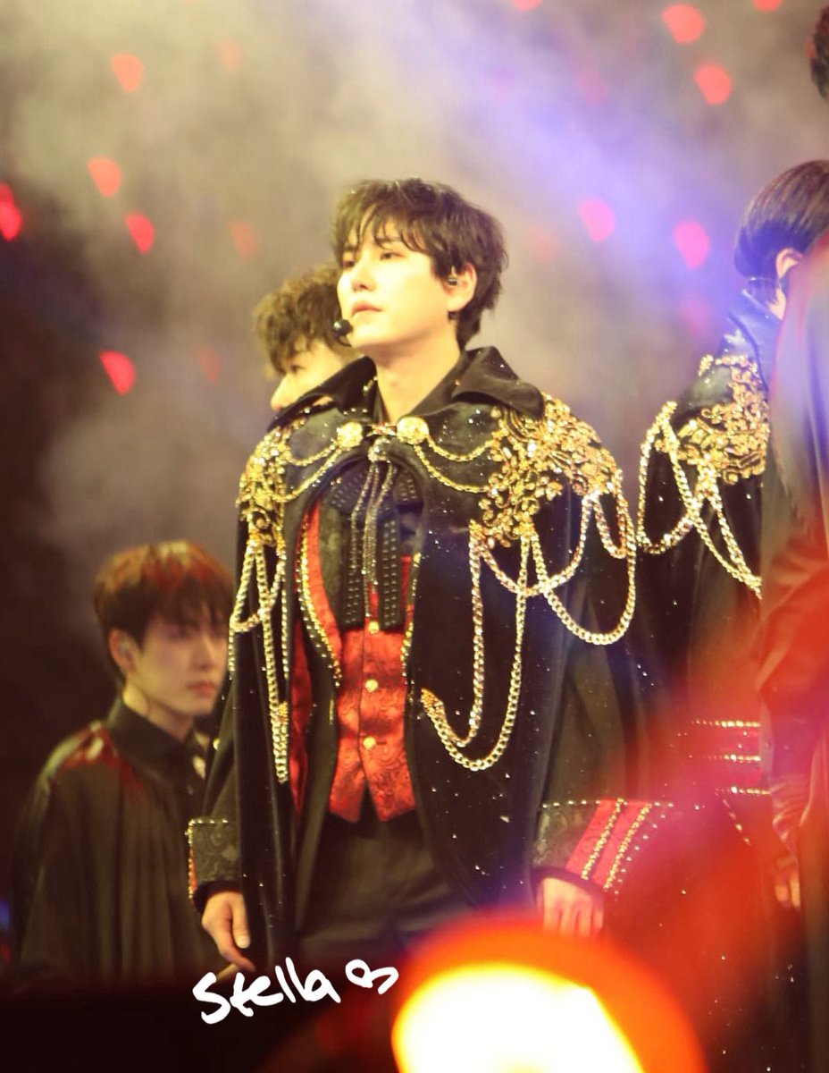 SUPERJUNIOR KYUHYUN ギュメ POPUP MDクッション黒 SUPERJUNIOR