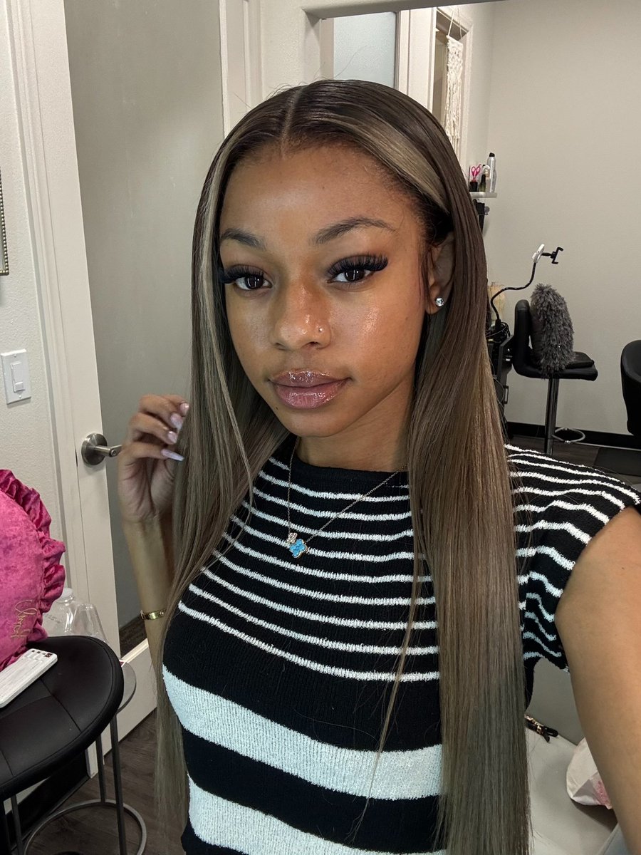 𝒜𝓂𝒾𝓃𝓎𝓉𝒾𝐵𝑒𝒶𝓊𝓉𝓎 tweet media