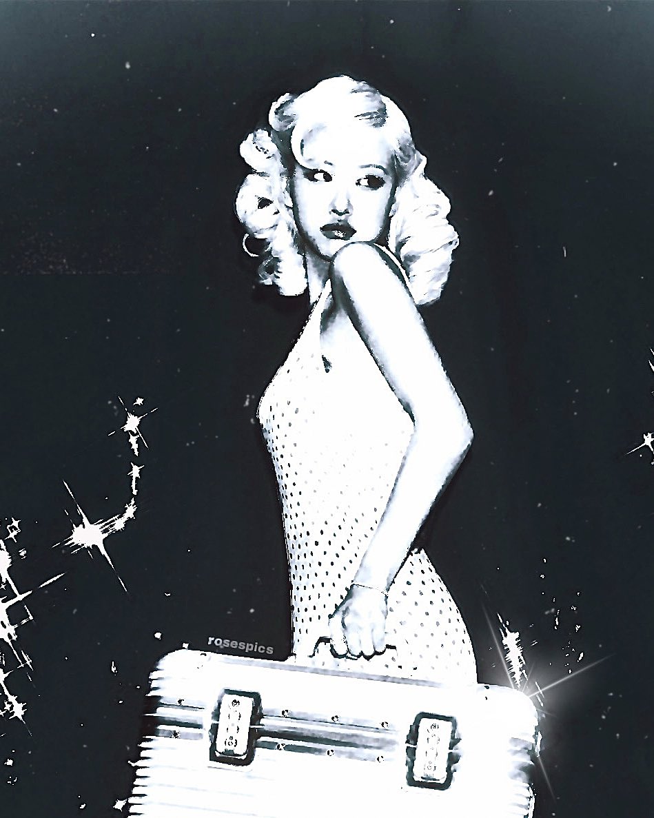 rosé pics tweet media