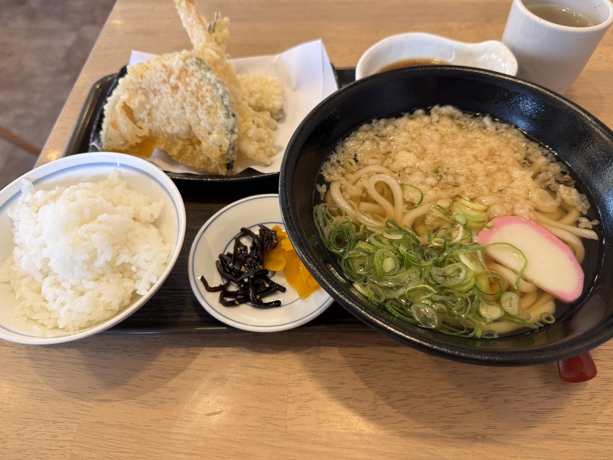 一旦うどんねʕ•ᴥ•ʔ