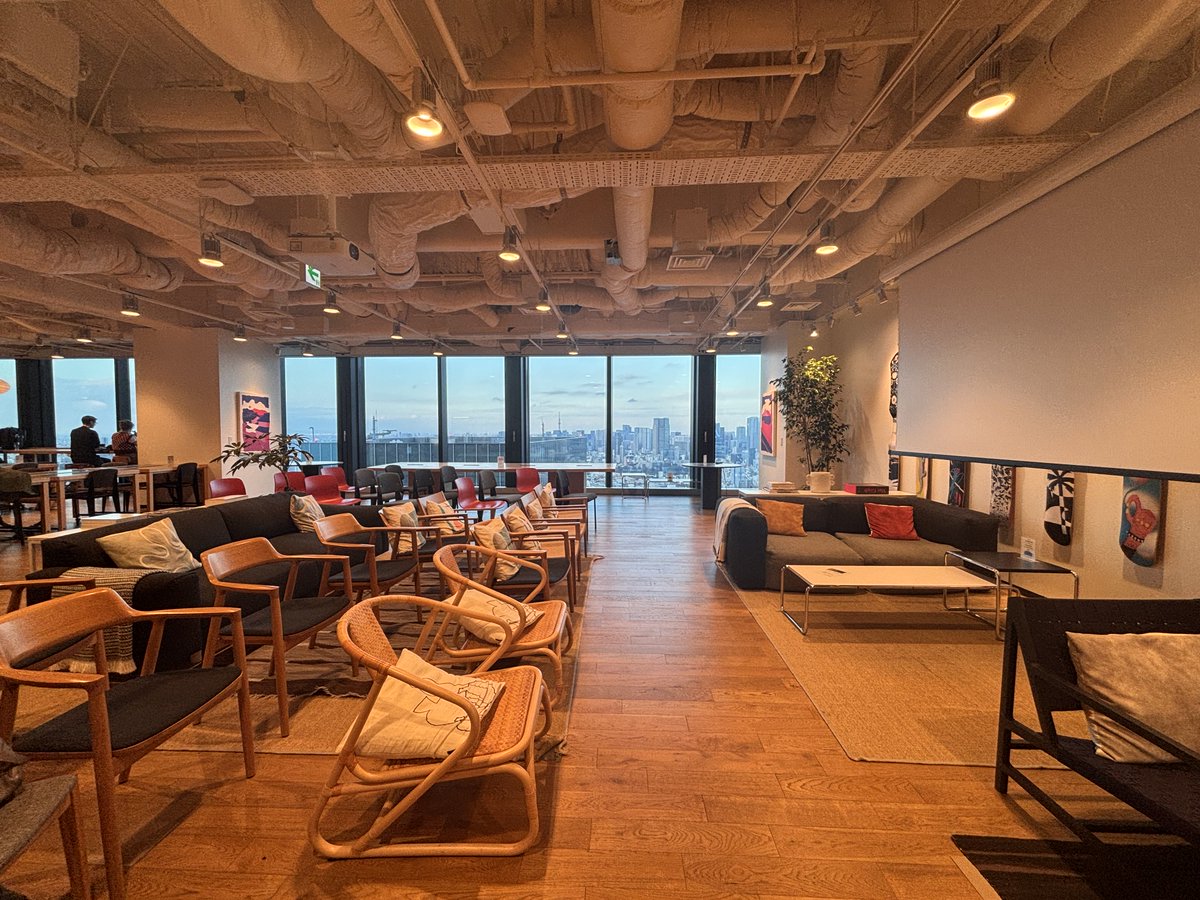 CustomerCloudJP's tweet photo. 4月9日(木) 渋谷スクランブルスクエア39階。
AIとセキュリティの今を本音で語る座談会をやります！
AIが攻撃にも防御にも使われる時代。
「自社は大丈夫か」と感じたことがある方へ。
詳細はコメント欄へ。 https://t.co/rBfP8Xpg61