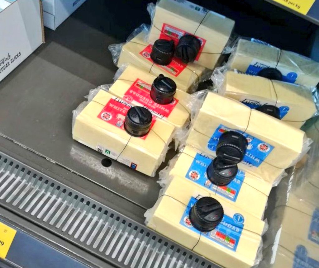 Non(dia)Critical tweet media