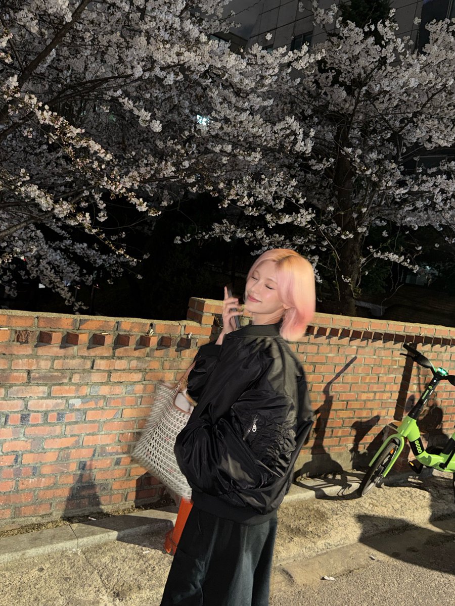 yeji bubble 🖤 tweet media