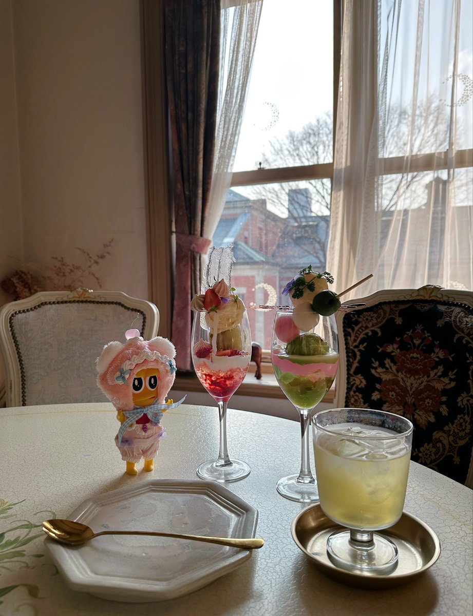 𝑳𝒊𝒇𝒆 𝒘𝒊𝒕𝒉 𝑷𝒆𝒂𝒏𝒖𝒕𝒔 tweet media