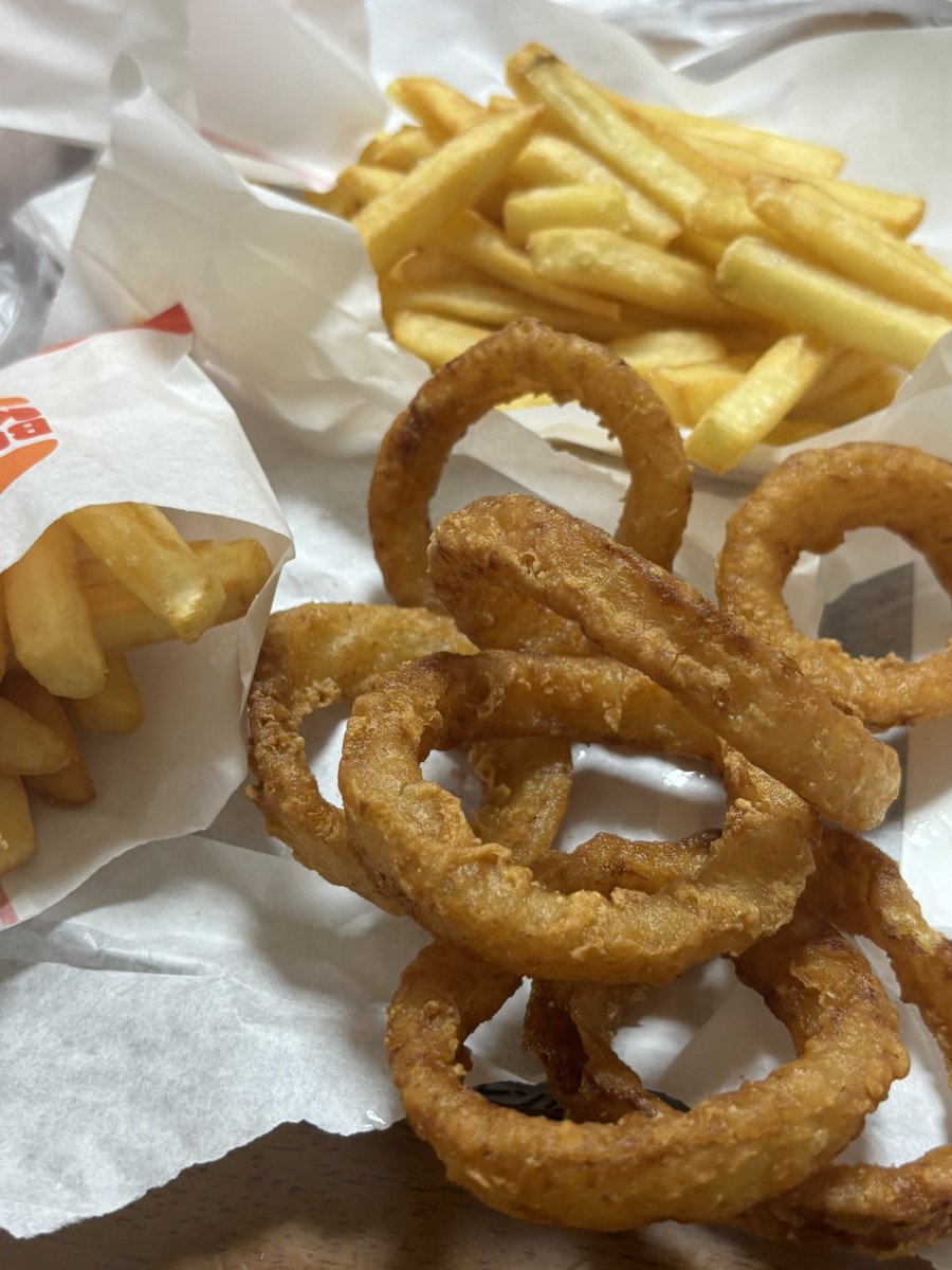 ももだお tweet media