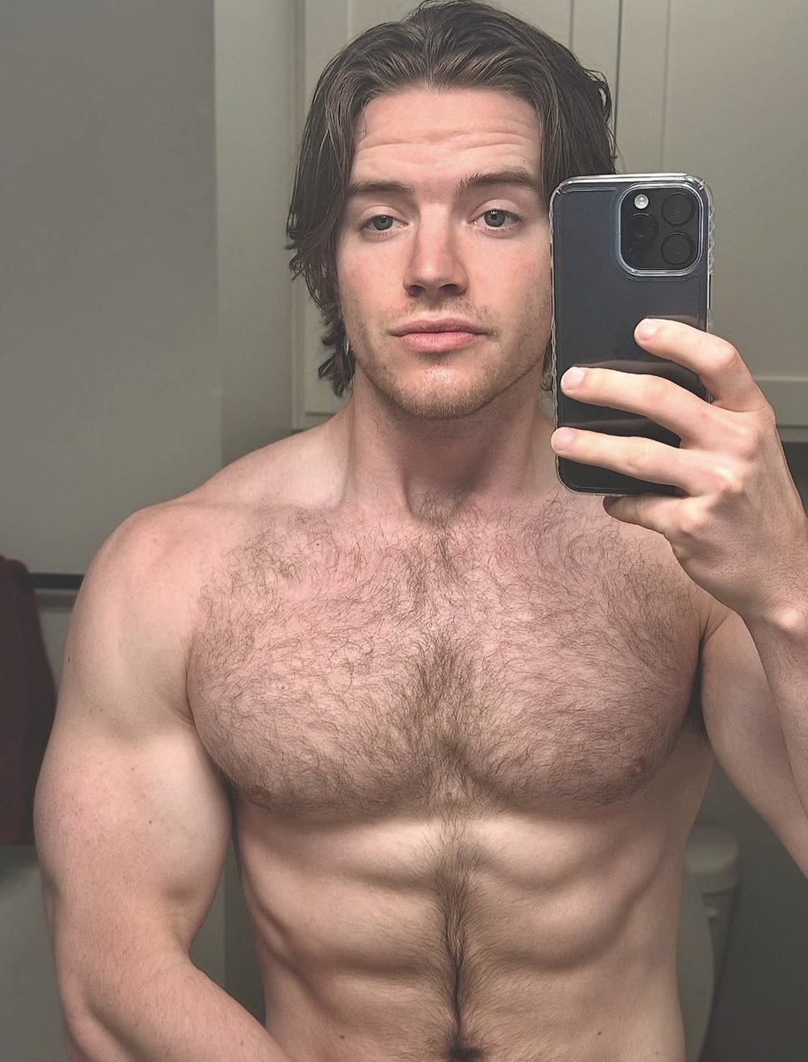 itsboyjames's tweet photo. I want to spend with your credit card https://t.co/WVnHgj83hM