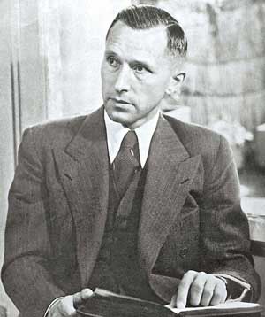 Multipolar Press / Constantin von Hoffmeister tweet media