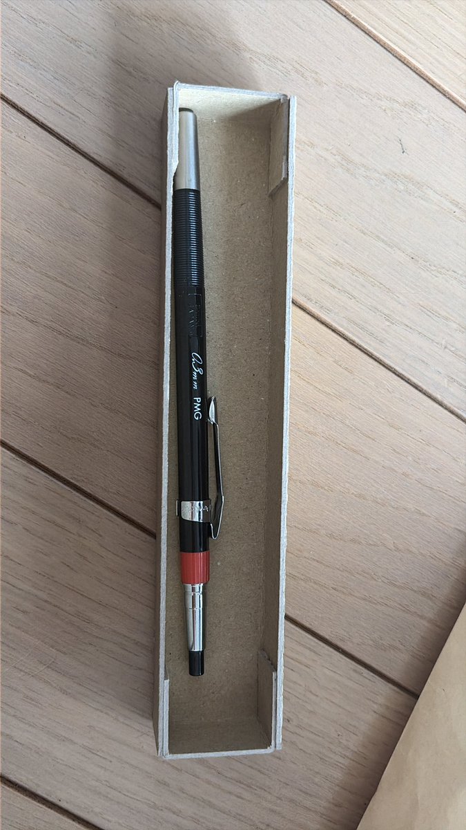 fn36467's tweet image. pmg届きました！！！！めっちゃ綺麗です
#pmg #文具