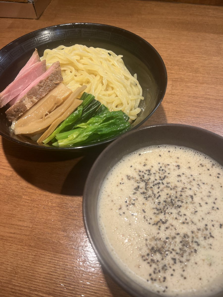 廻麺鶏千 tweet media