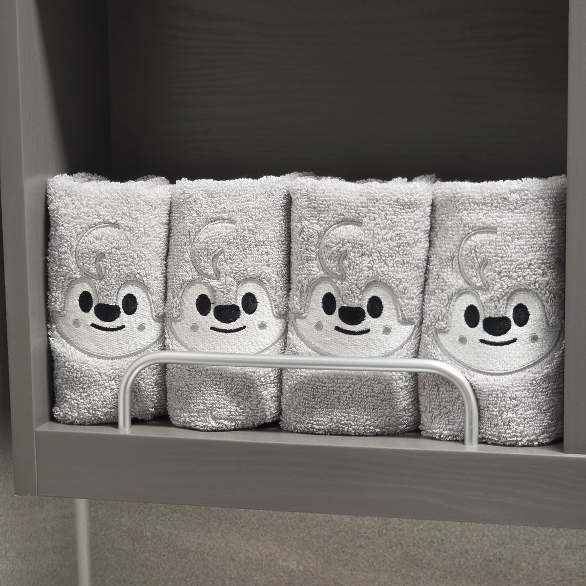 방방즈 tweet media