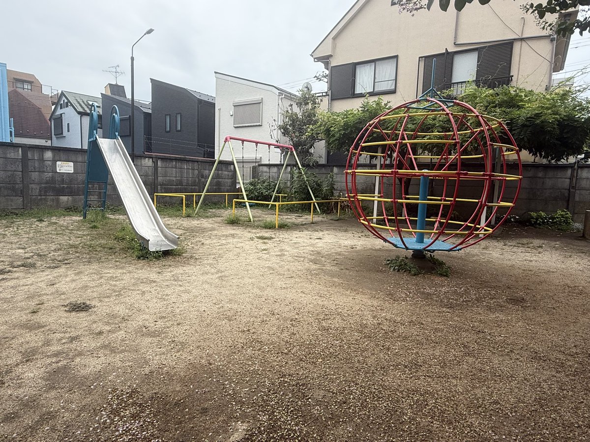 フォス tweet media