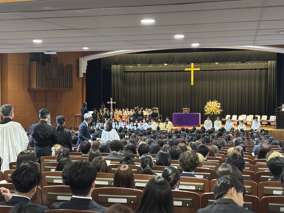 〈立教大学 入学式〉
文学部 史学科・教育学科・文学科の皆様、ご入学おめでとうございます！

#春から立教　#アコライト・ギルド　#立教クラブサークル　#入学式