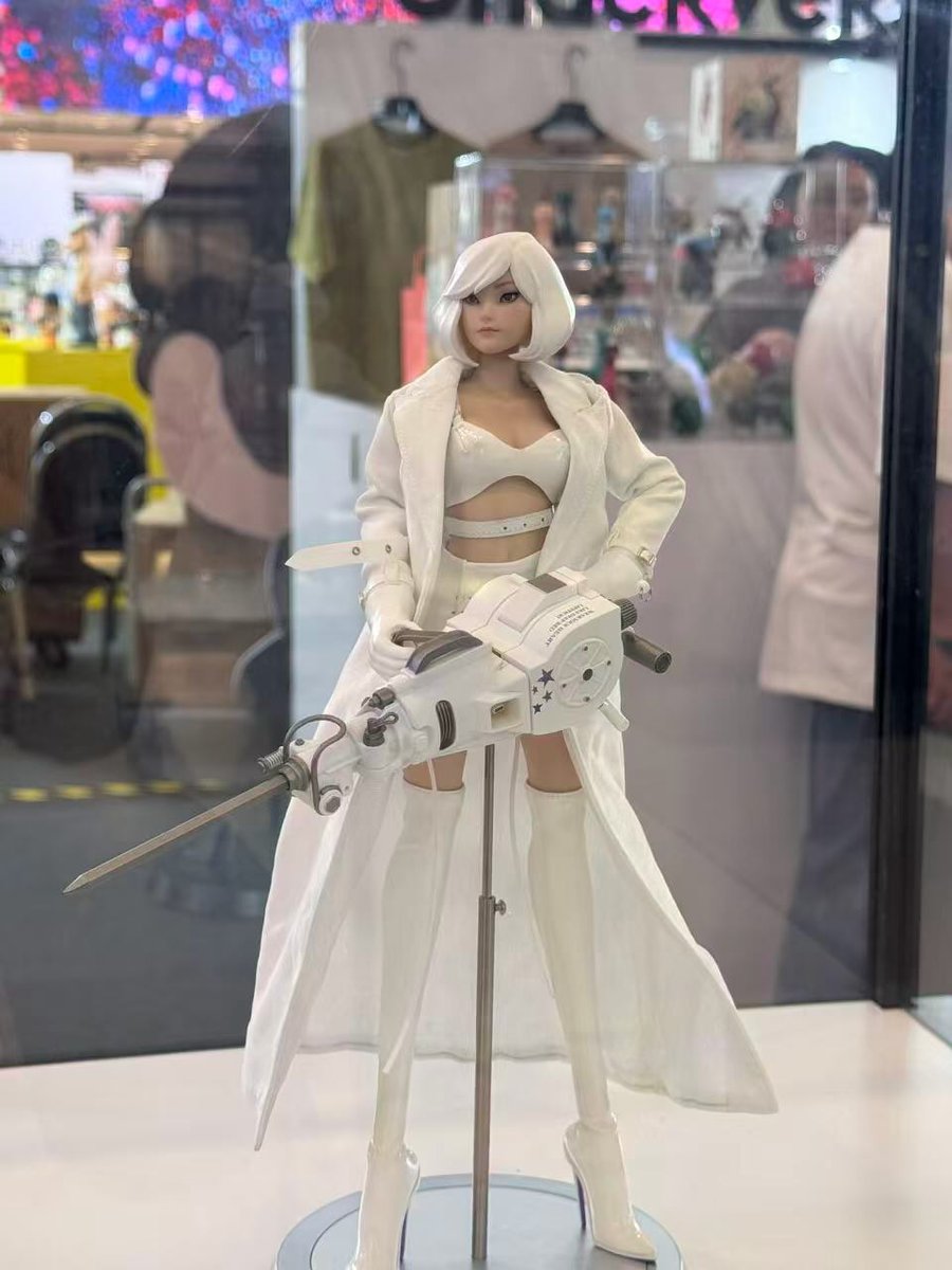 toysrevil tweet media