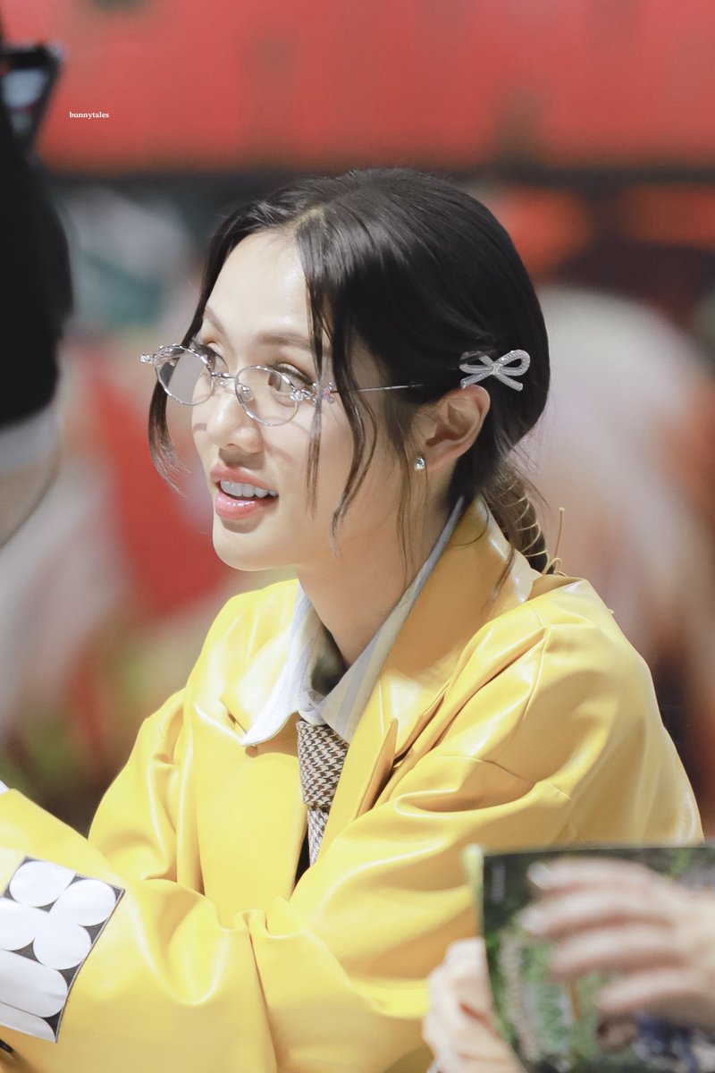 𝐛𝐮𝐧𝐧𝐲𝐭𝐚𝐥𝐞𝐬 tweet media